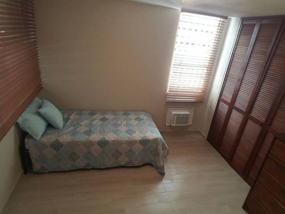 1St Floor, A/C Everywhere, Balcony With Beach View In Luquillo Extérieur photo